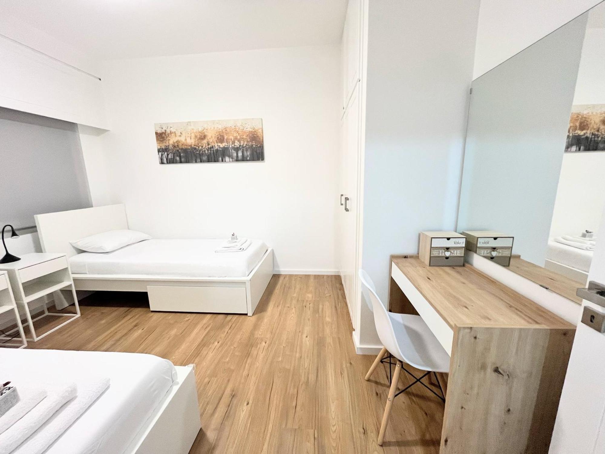 Modern Apartment Near Mckenzie Beach Larnaca Exterior foto